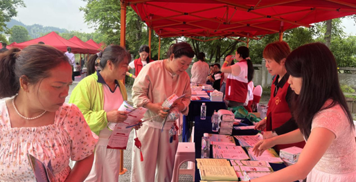 【万场健康知识讲座】桃源县开展“防癌于未然，健康在桃源”健康科普进古镇活动